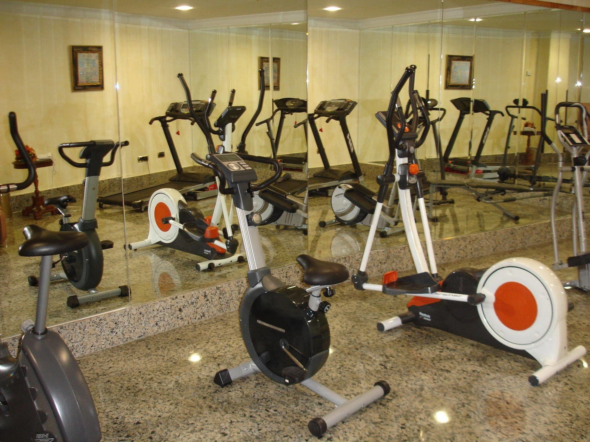 Santiago Hotel Linares  Bagian luar foto